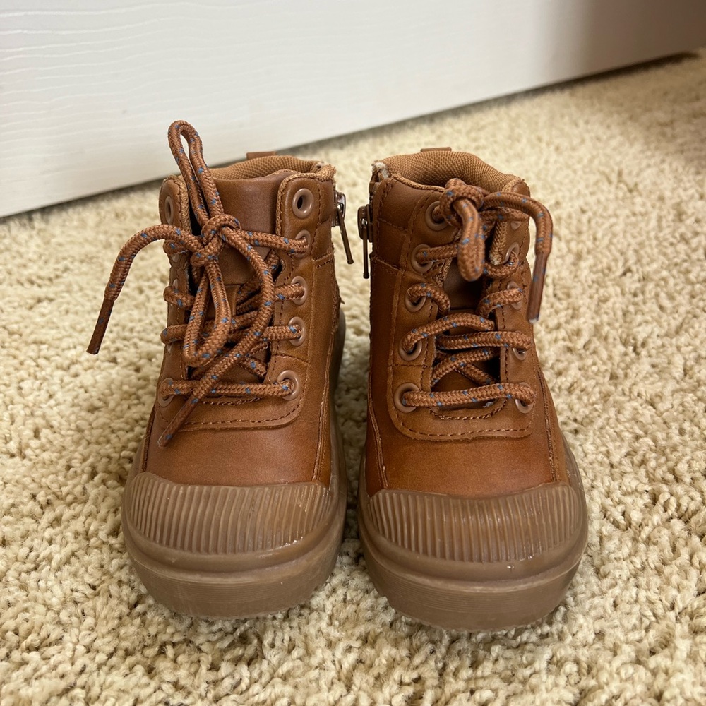 Cat & Jack boots